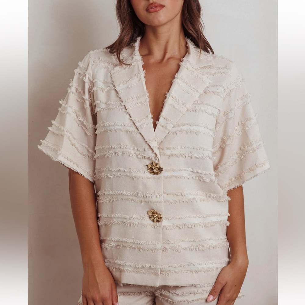 INDI LUXE Reed Raw Edge Trim Collared Top Cream Textured Blazer Large / XL